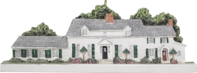 Stonybrook, NY Three Village Inn VillageScape Building Miniature